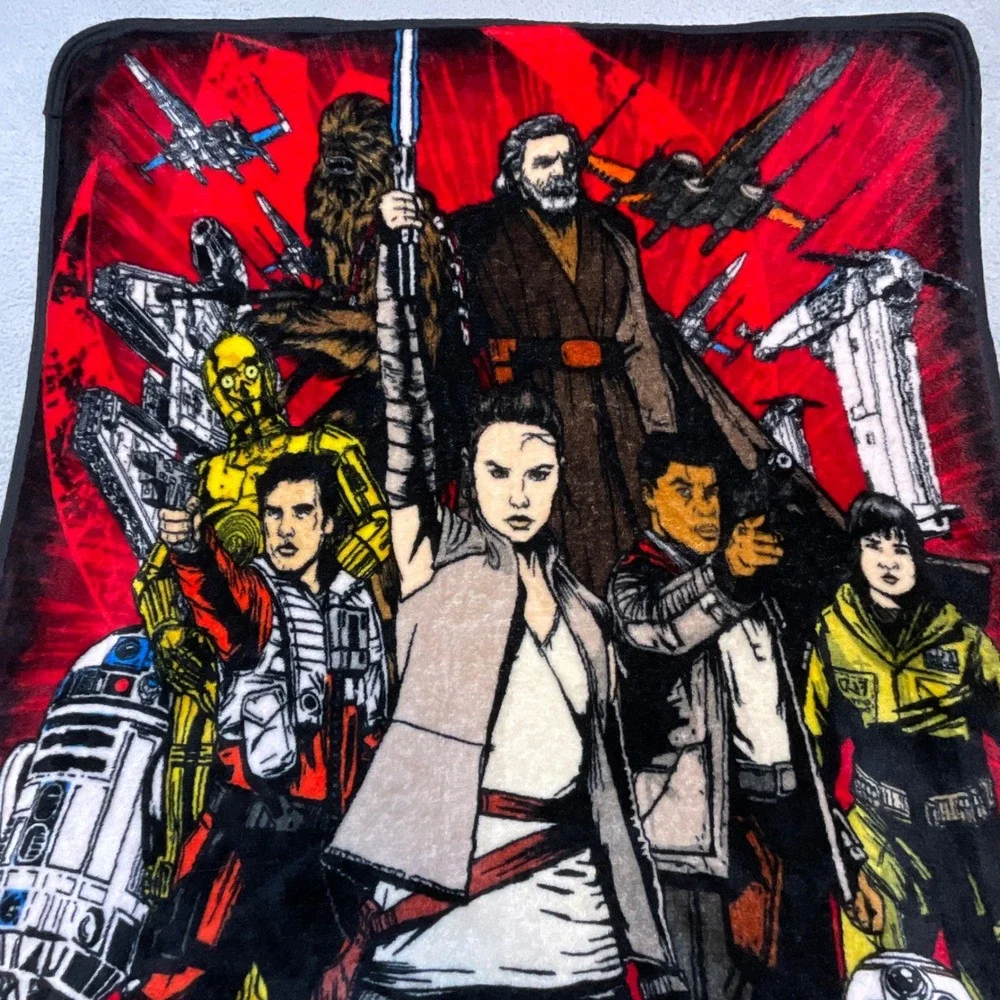 Star Wars The Last Jedi Throw Blanket Unisex OS Red Excellent Plush Fleece Rey